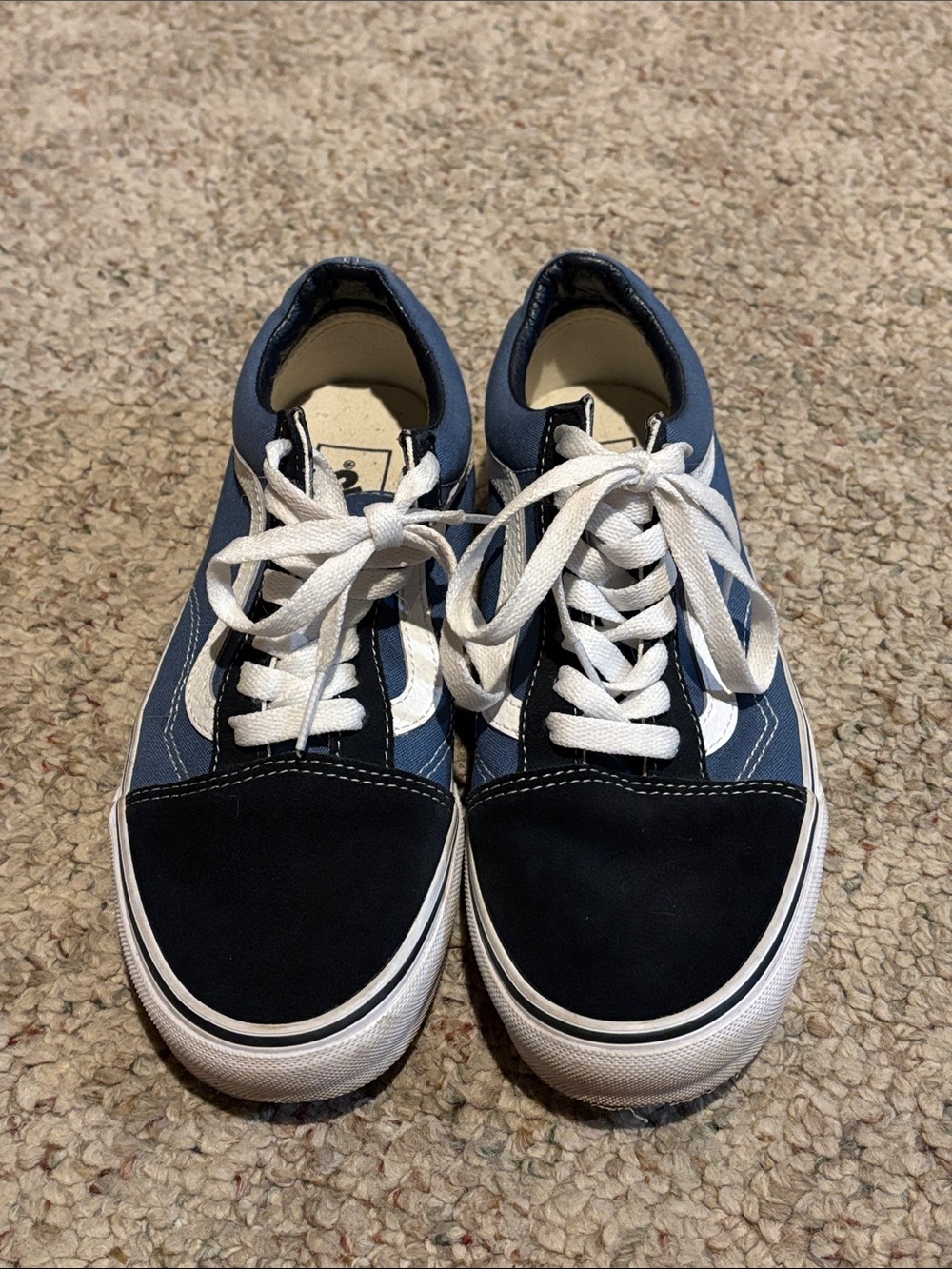 Vans Kid’s Classic Low-Top Canvas Sneakers in Navy and Black size US Men 6